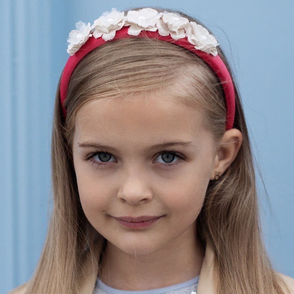 Diadema de raso coral con flores