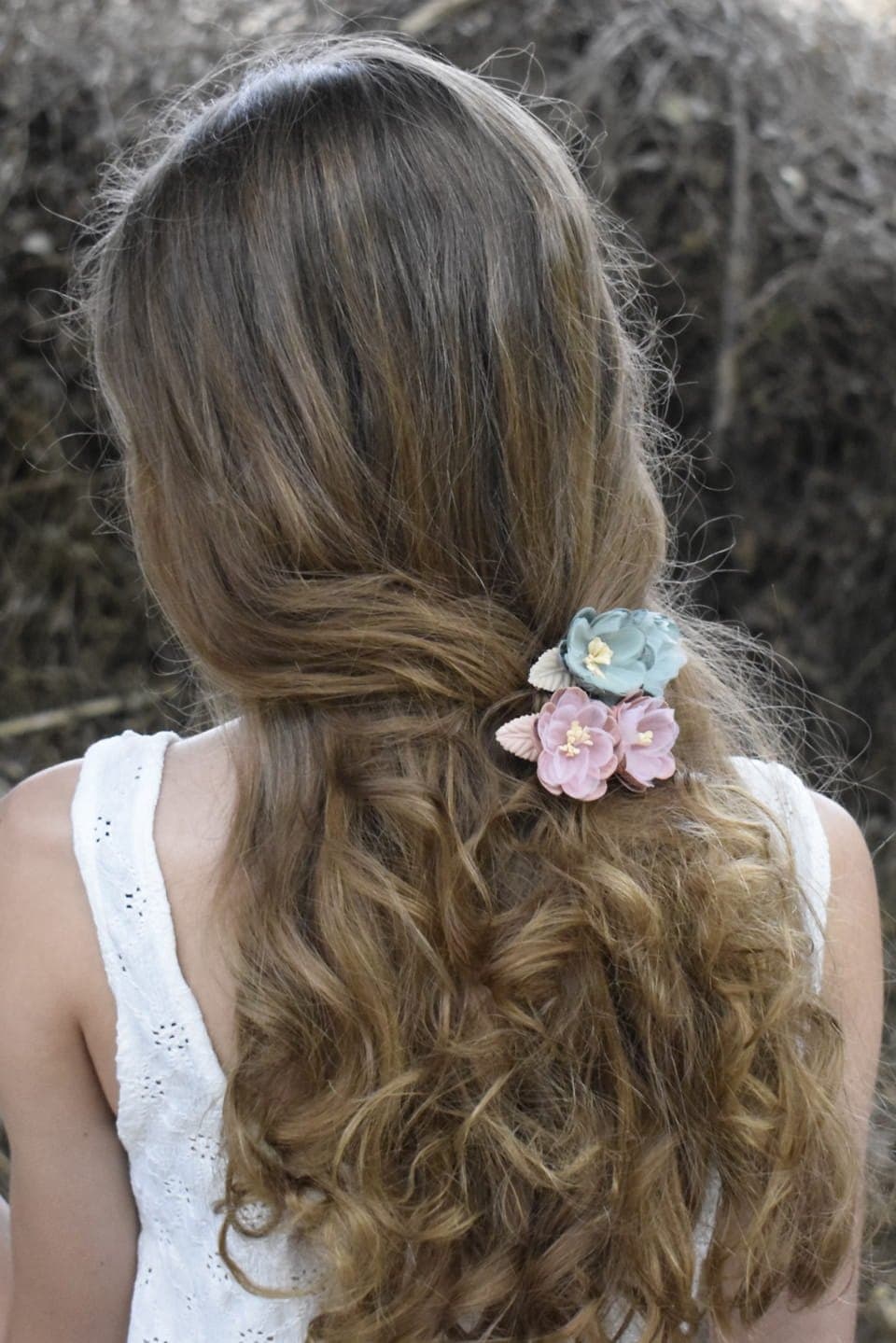 Pasador de flores azules
